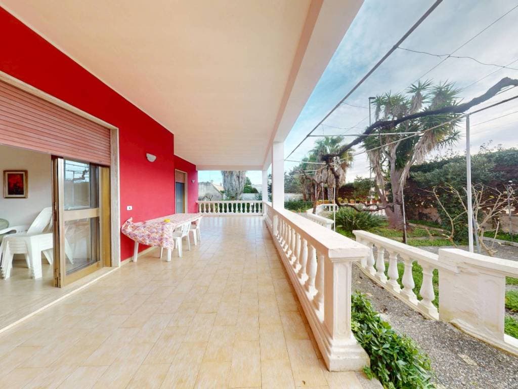 Maisons / Villas à vendre à Torre Chianca, photo 2 sur 21