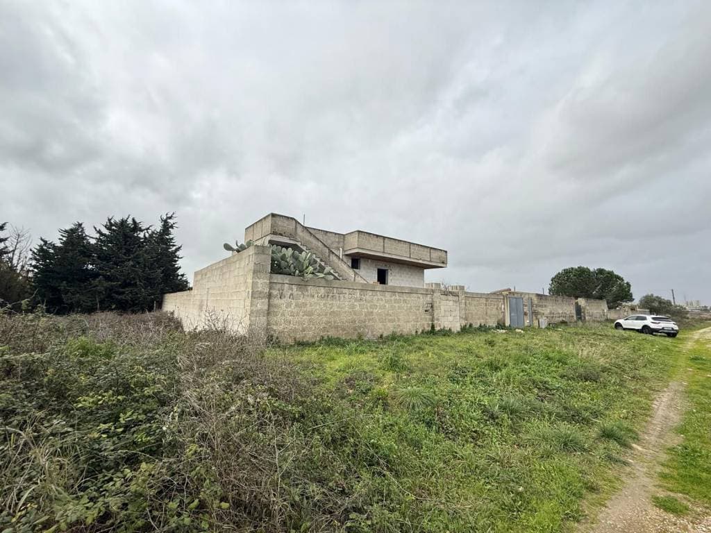 Villa unifamiliare avec jardin et piscine - Lecce