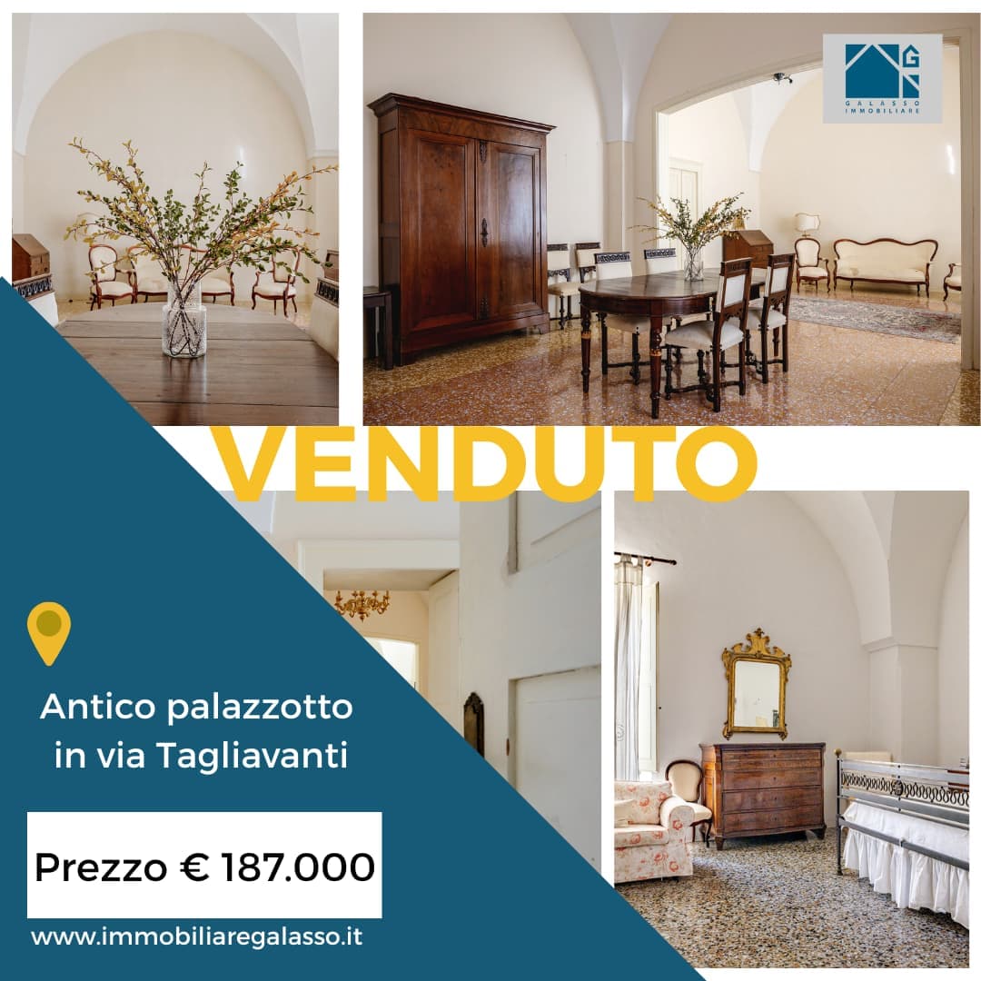 Palazzotto historique à Francavilla Fontana avec potentiel de rénovation - Francavilla Fontana