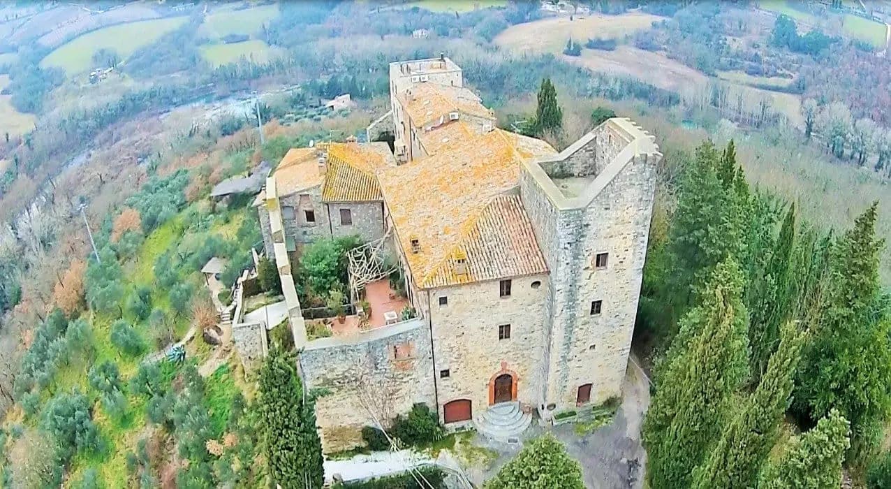 Maison 680 m² — Case in vendita Todi (Perugia)