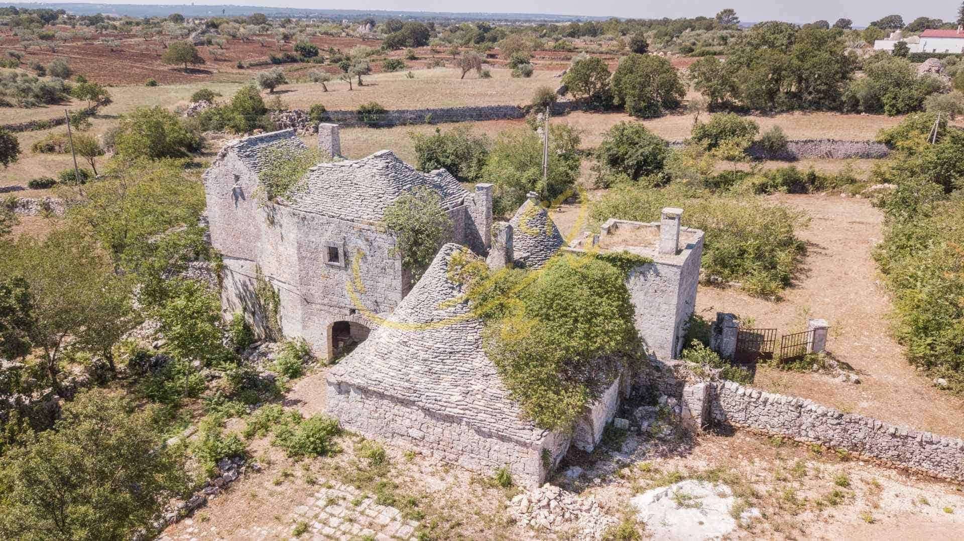 Maison 20 pièces 450 m² — Alberobello (Bari)