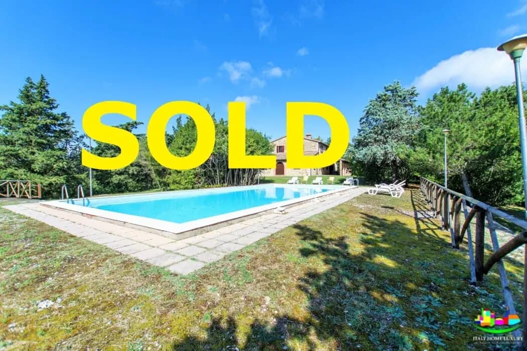 Maison 5 pièces 430 m² — Case in vendita San Venanzo (Terni)