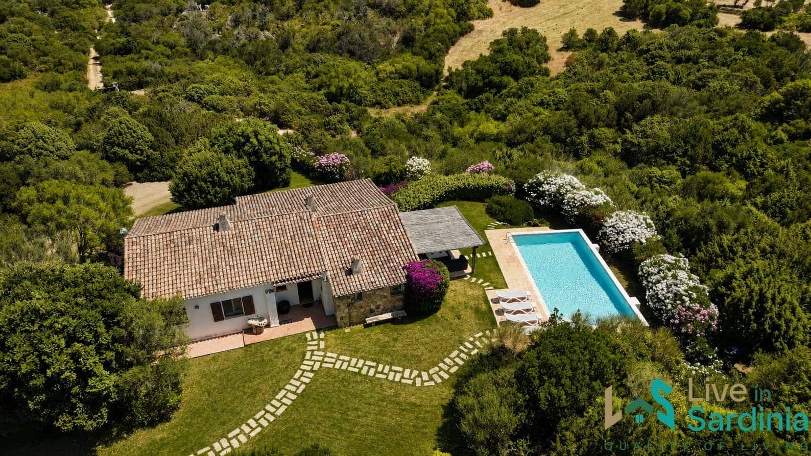 Maison 5 pièces 93 m² — Arzachena
