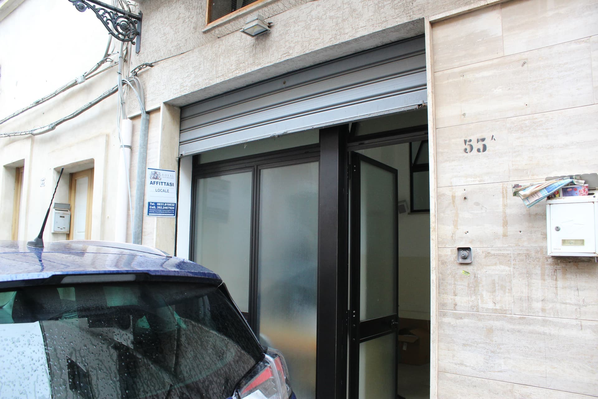 FRANCAVILLA FONTANA: Locale adibito a studio medico