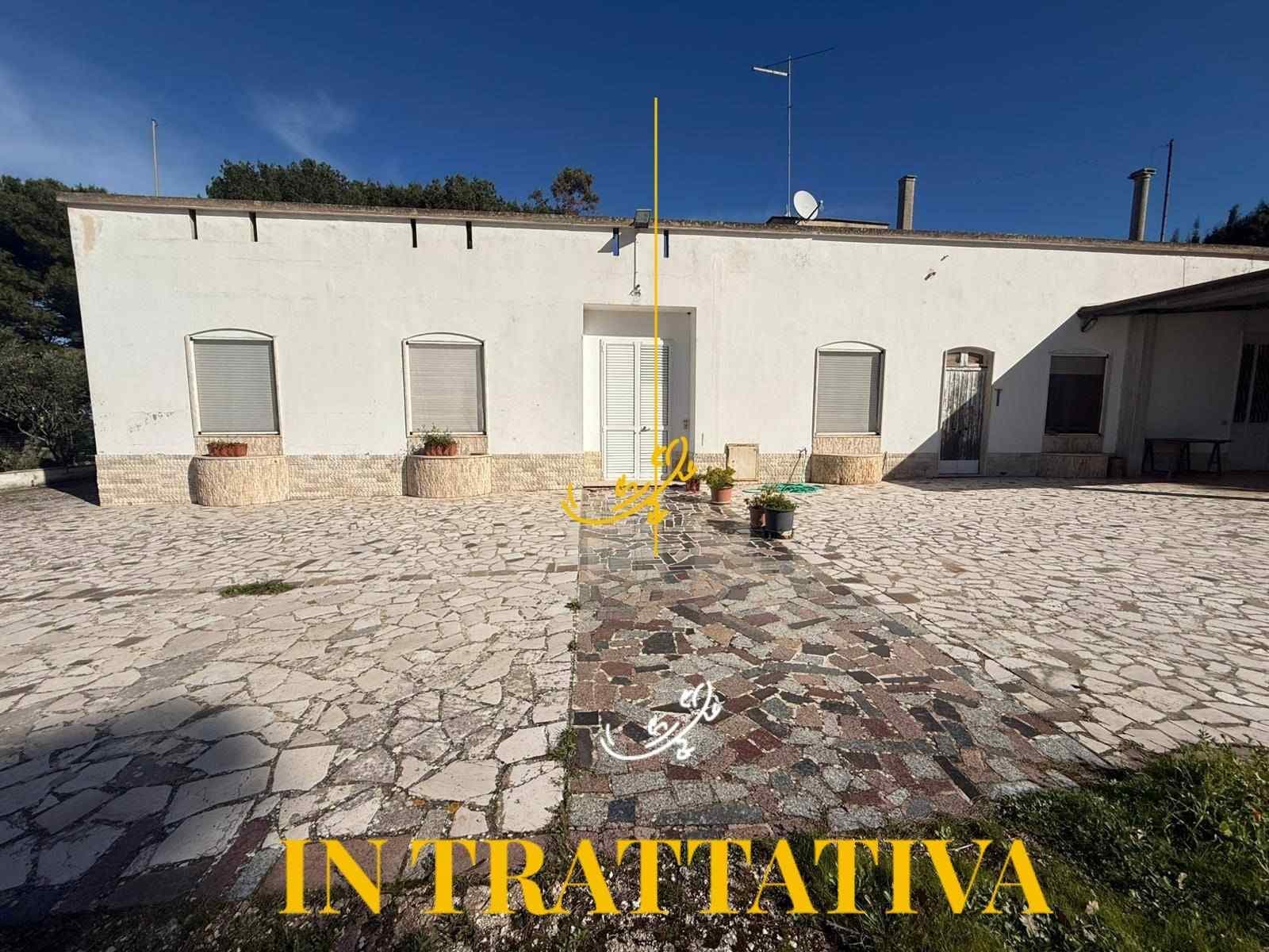 Maison 15 pièces 300 m² — Putignano (Bari)