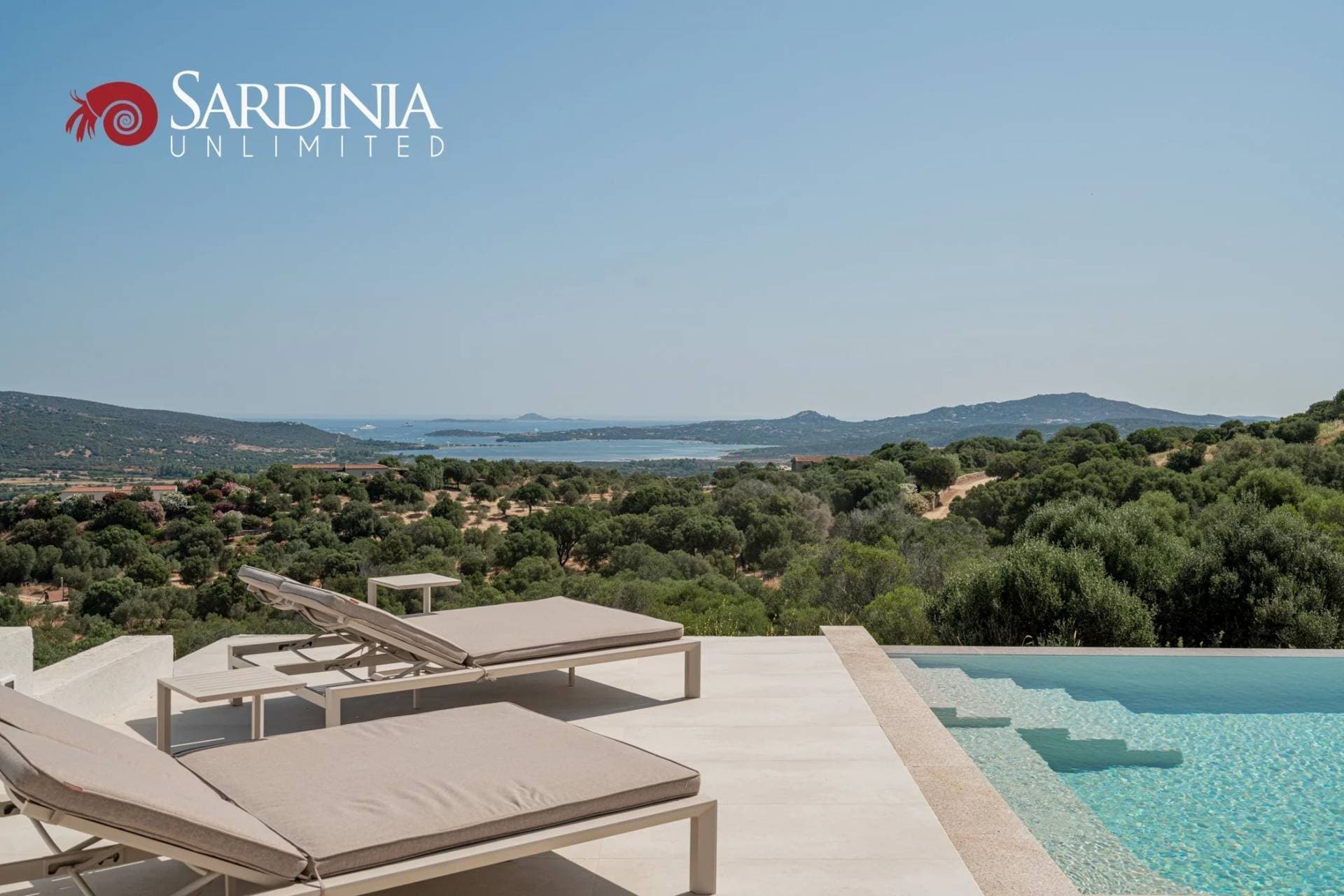 Maison 9 pièces 300 m² — Olbia