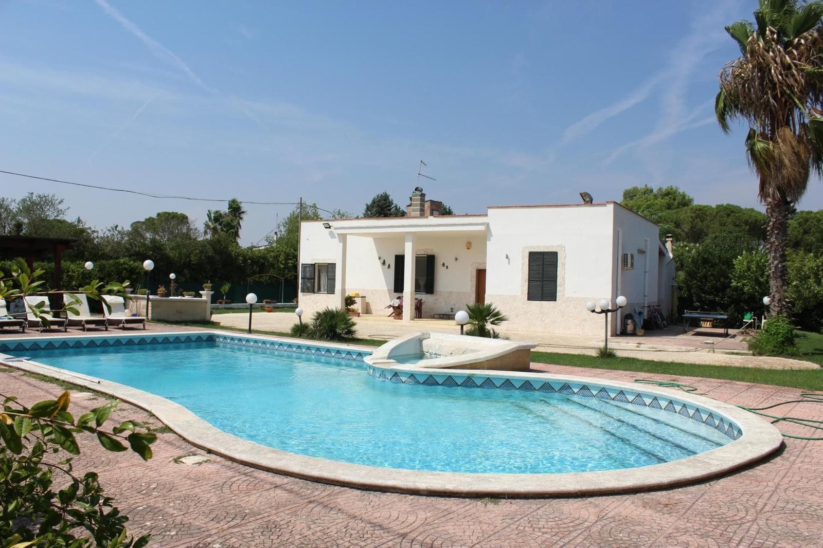 Villa spacieuse avec piscine à Francavilla Fontana - 3 chambres et jardin - Francavilla Fontana