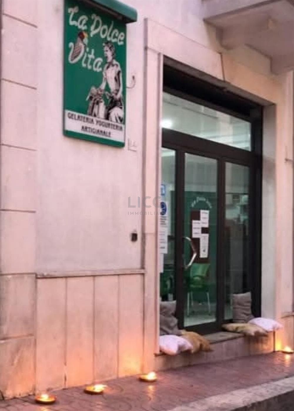 Ostuni – Bar Gelateria Artisanale en Vente au Coeur de la Ville — Ostuni (Brindisi)