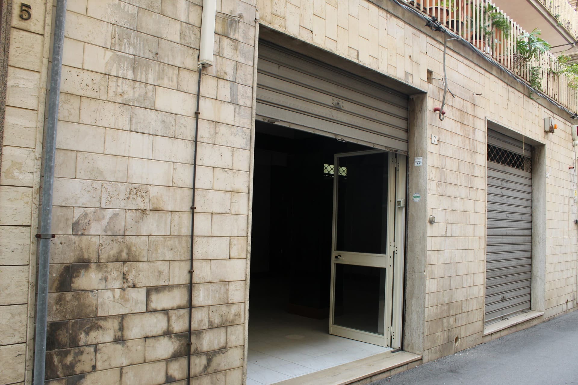 Local commercial à vendre à Francavilla Fontana, Via San Biagio - Centre-ville - Francavilla Fontana