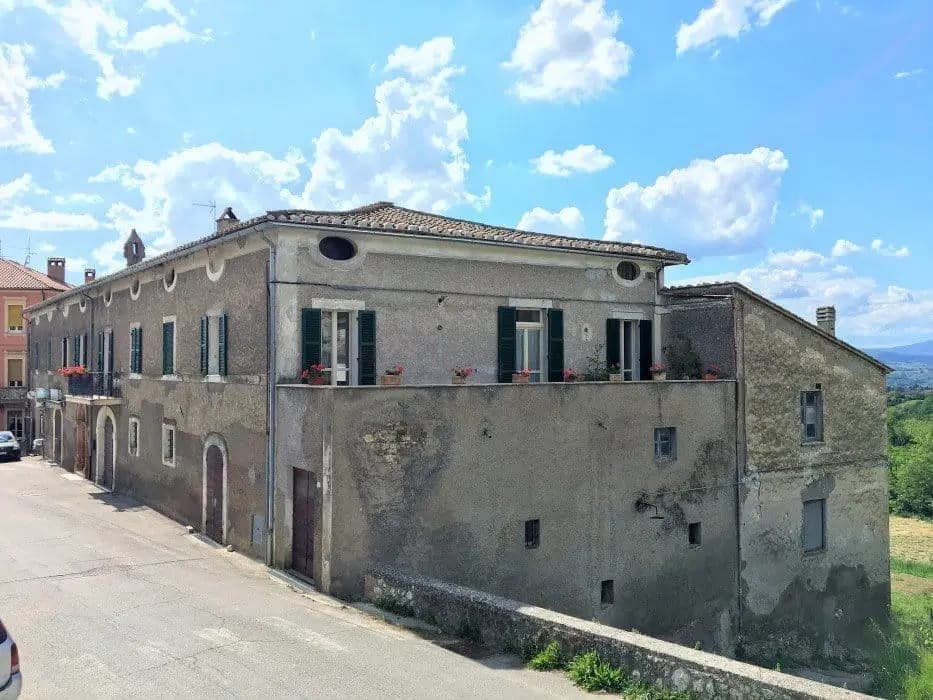 Maison 10 pièces 1800 m² — Case in vendita Narni (Terni)