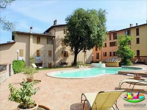 Hôtel à vendre à San Venanzo, Umbria - Idéal pour un séjour relaxant
