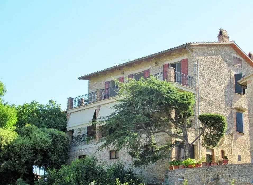 Maison 4 pièces — Case in vendita Parrano (Terni)