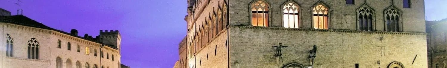 Maison 1600 m² — Case in vendita Perugia (Perugia)