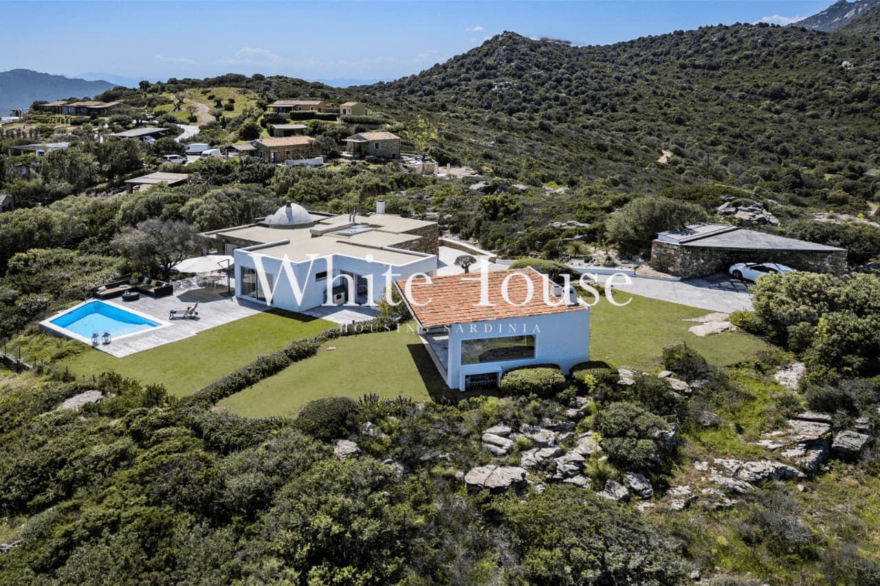 Maison 5 pièces 212 m² — San Pantaleo
